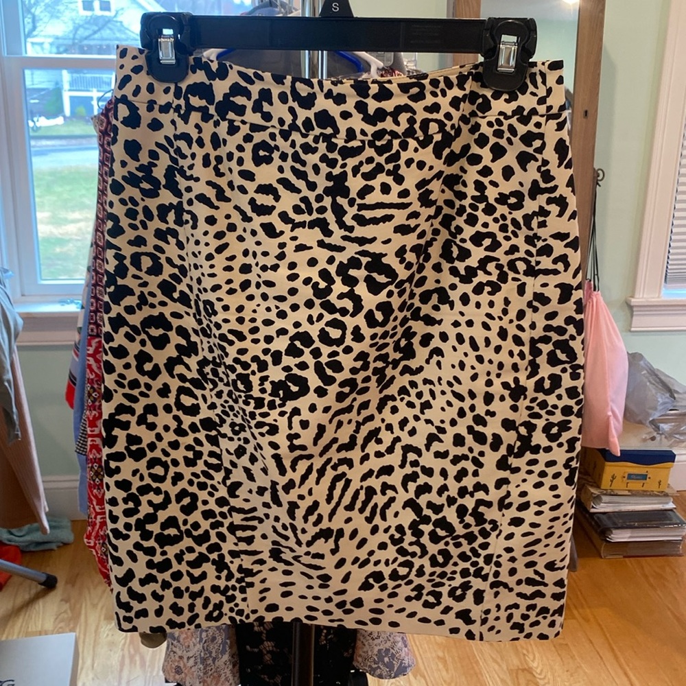 Lost leopard print skirt